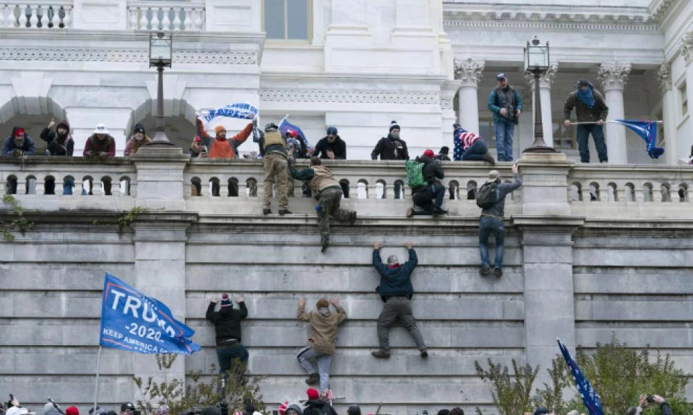 Ραγδαίες οι εξελίξεις στις ΗΠΑ: Λόγω απειλών...μπήκε λουκέτο στο Καπιτώλιο